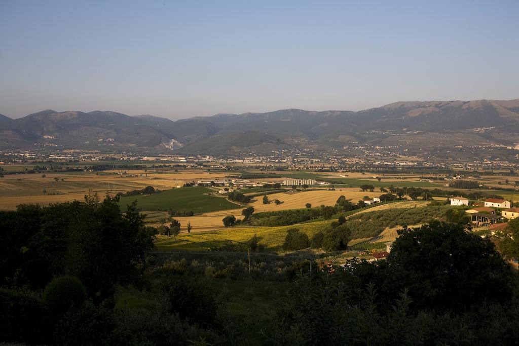 Agriturismo Il Girasole Montefalco Exterior foto