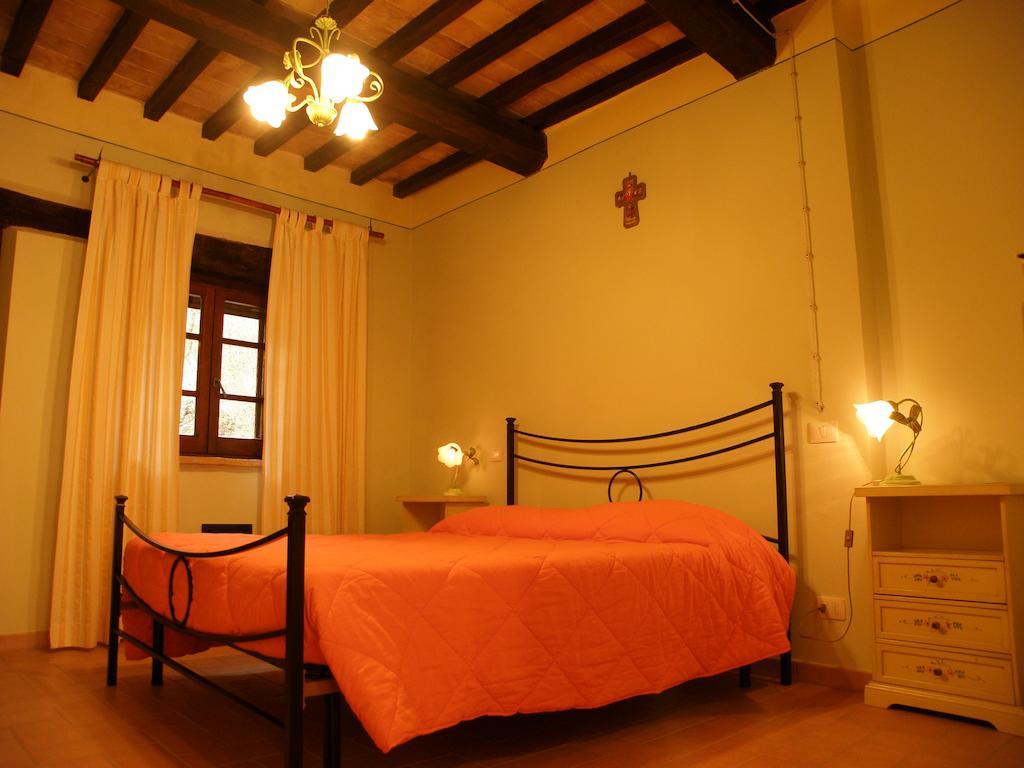 Agriturismo Il Girasole Montefalco Zimmer foto