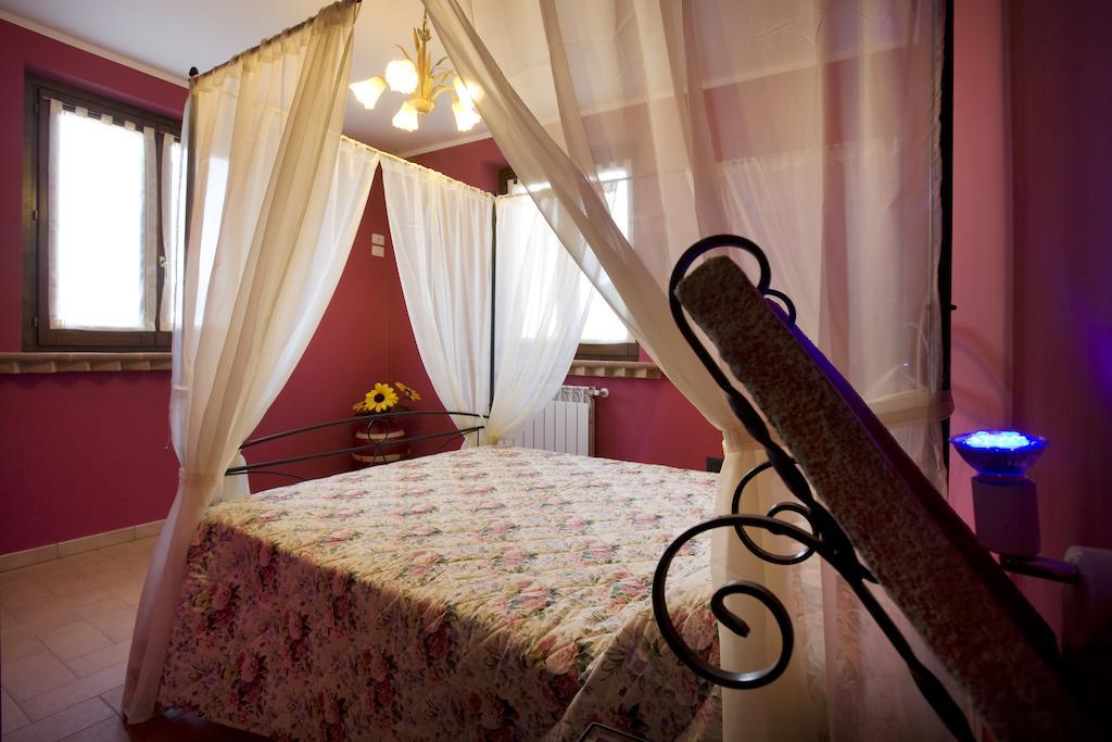 Agriturismo Il Girasole Montefalco Zimmer foto
